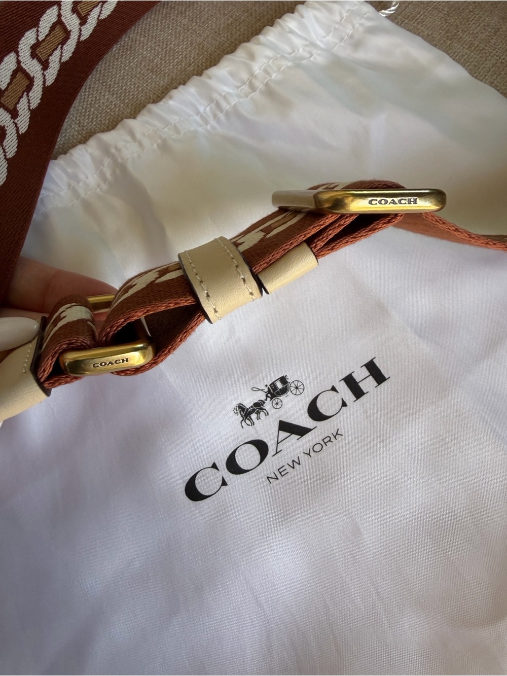 COACH Novelty Adjustable Reversible Guitar Shoulder Strap Brown Chalk Leather - Picture 15 of 16